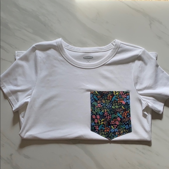 Rifle Paper Co Pocket White Old Navy Soft T-shirt - Picture 4 of 6